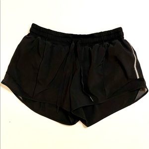 lululemon athletica Hotty Hot Long Shorts